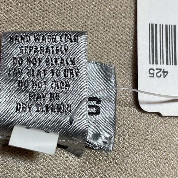 NWT Chico’s Size 3 (16) Sparkle OTH Tank Color: Gold - Picture 4 of 5